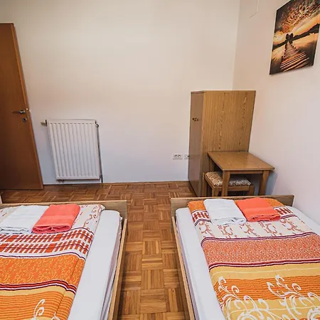 Picturesque Mountain Vista Residences - Two Bedroom 公寓 *